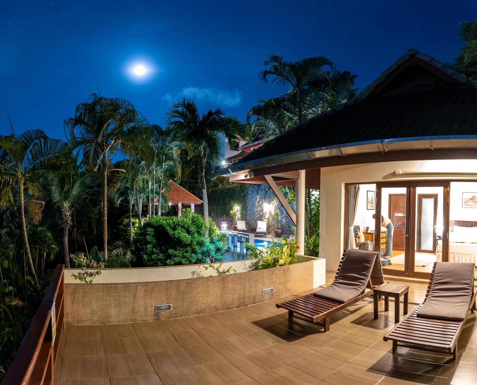 Baiyok Villa Seaview And Edge Pool Patong Экстерьер фото